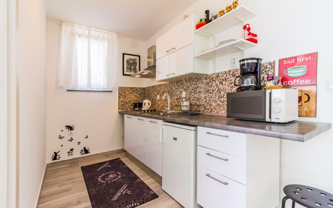 Apartment Mika Pula Exterior foto